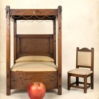 1:12 Scale four poster - Tudor