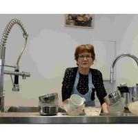 Nouara et la vaisselle