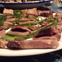 Beef tongue with green onions