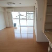 マンション向山