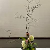 The completed arrangement