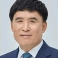 상임고문 방덕우 