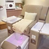 #莯洸美學MULIGHTHairStudio #新店大坪林複合式美學沙龍 #美髮 #美甲 #美睫 #美容美體 #半永久紋綉 #中藥敷泥 #新秘整體彩妝