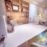 #莯洸美學MULIGHTHairStudio #新店大坪林複合式美學沙龍 #美髮 #美甲 #美睫 #美容美體 #半永久紋綉 #中藥敷泥 #新秘整體彩妝