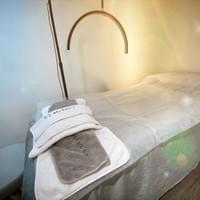 #莯洸美學MULIGHTHairStudio #新店大坪林複合式美學沙龍 #美髮 #美甲 #美睫 #美容美體 #半永久紋綉 #中藥敷泥 #新秘整體彩妝