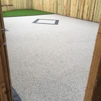 Resin Bound Aggregate with Diamond Pattern Block & Artificial Grass  (Finish only)