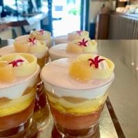 【季節商品】桃のトライフル（8月後半）