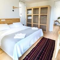 Narkoy - Chambre d'hôtel - ©