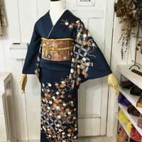 ネイビー四季の花模様訪問着  身丈:162 / 裄丈:65 / 袖丈:47 / 前幅:25 / 後幅:31