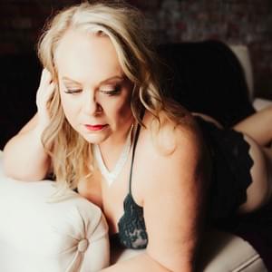 Boudoir in couch