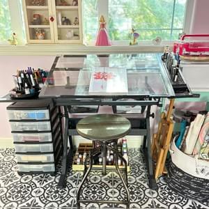Drawing table