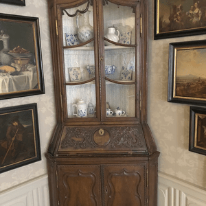 Bureau rinconera de nogal estilo provenzal