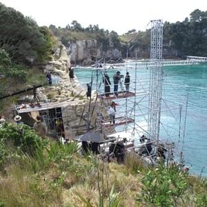 Set construction to build a temporary cliff