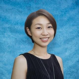 Native Putonghua Teacher , Facilitator , Mom and Educator