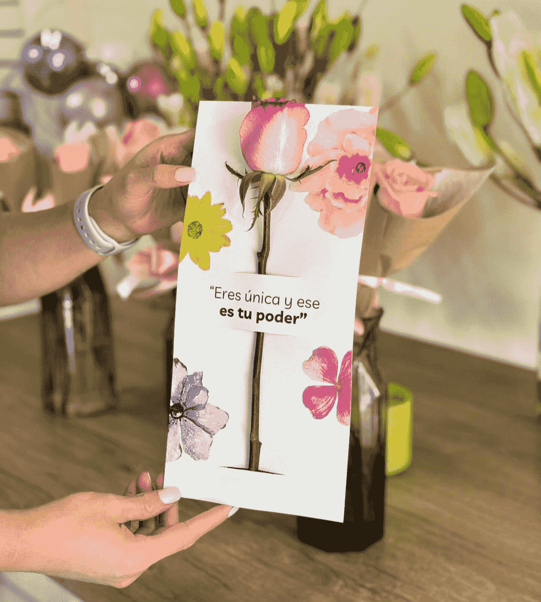 Rosa en tarjeta personalizada 