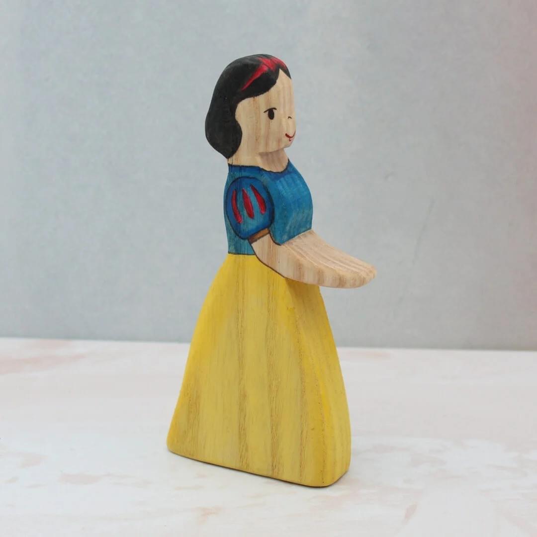 《限量版人偶》童話公主-白雪公主 Snow White Wooden Princess Figure / Limited Edition