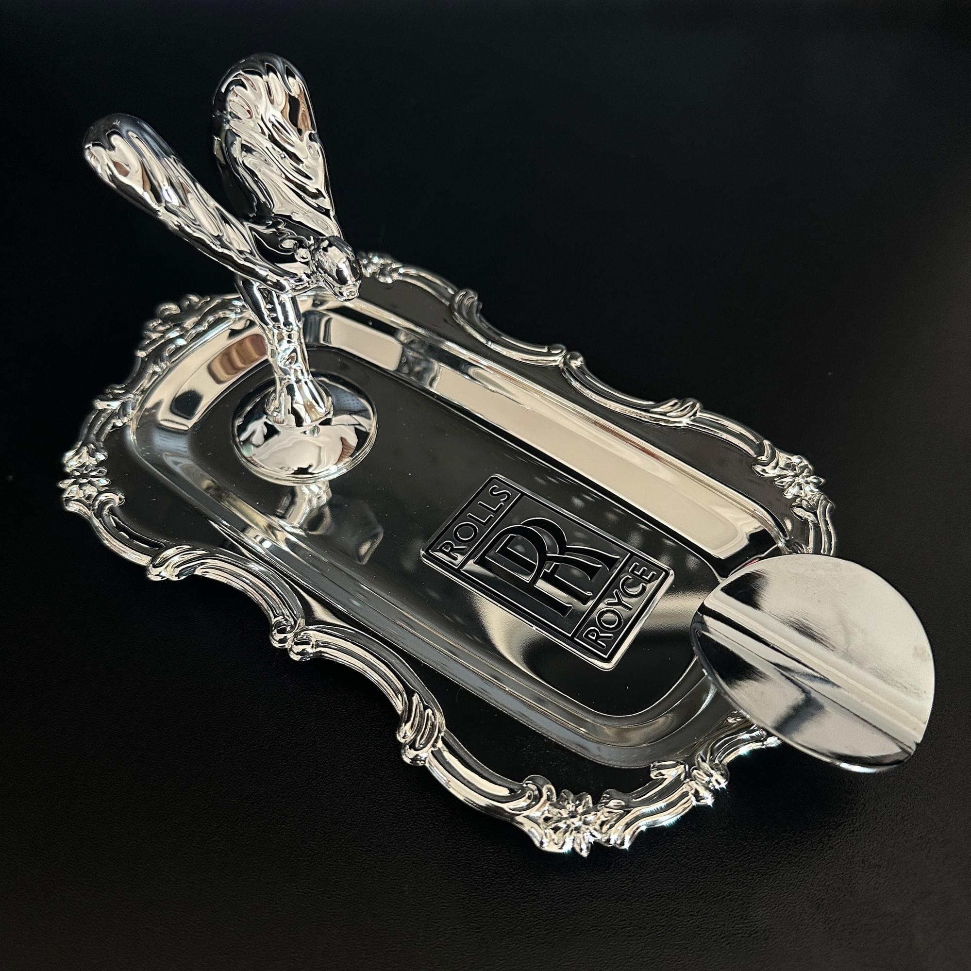 Rolls-Royce Style Spirit of Ecstasy Cigar Ashtray Storage Tray, High-End Creative Ornament
