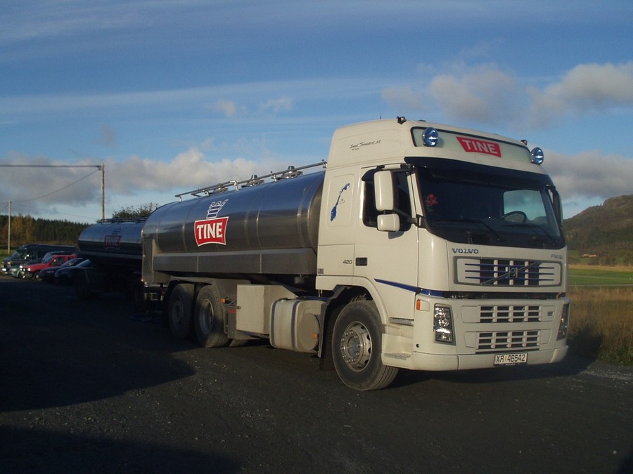 De første tankbilene
