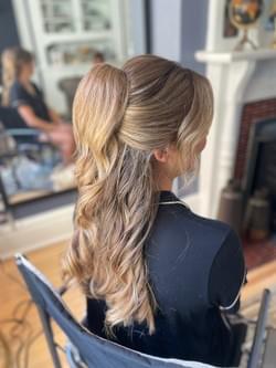 "hairstyling  service by BfabMobile - professional hair and glam makeup."