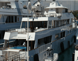M/Y White Cloud, New Zealand wool carpet install and Toli Galley install