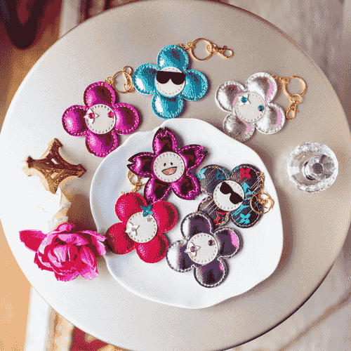 Vivienne Charms - available in different colors