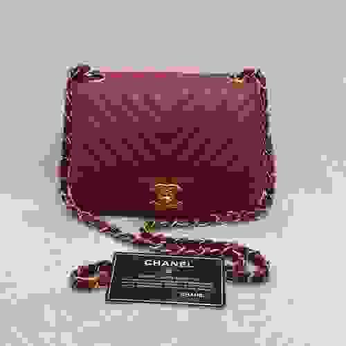 Chanel Chevron V-stitch mini chain shoulder bag in lambskin red
