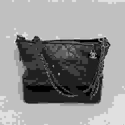 Chanel Chain Shoulder Bag Matelasse Gabrielle de Chanel Black x Navy