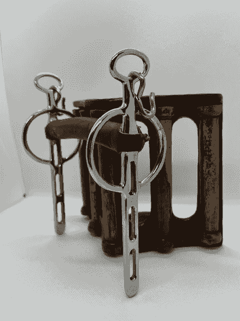 LIVERPOOL BIT, RUBBER COATED MULLEN MOUTH , 3 SLOTS