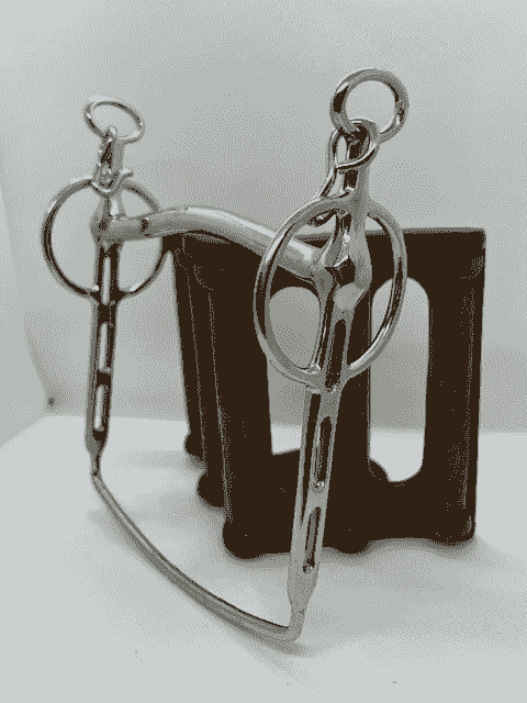 LIVERPOOL BIT - MULLEN MOUTH - FIXED CHEEK - 3 SLOTS - BOTTOM BAR
