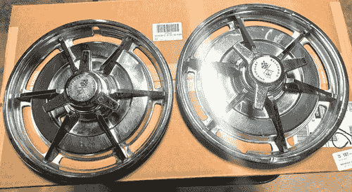 Item #118 1963 Corvette Hubcap Wheel Covers 1 pair Original w/Spinner & bars Split Window