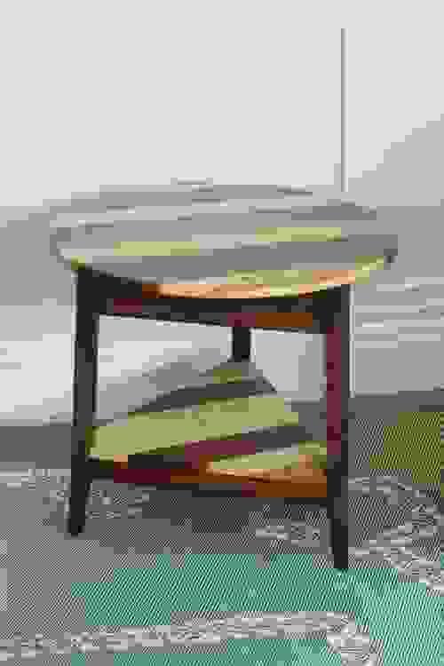RENEWED SIDE TABLE