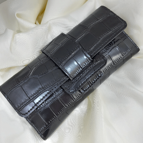 Trendy Black Wallet in Textured Crocodile