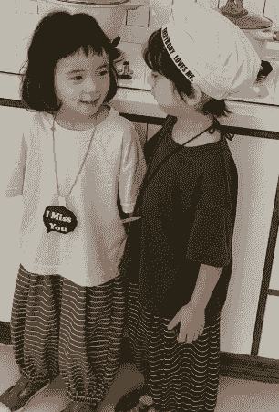 夏季後背四小人印花短袖T