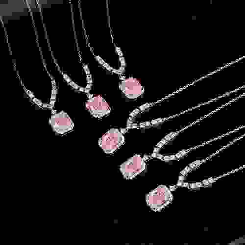 YDN0001 S925 sterling silver cube sugar zircon necklace is a versatile and fashionable necklace