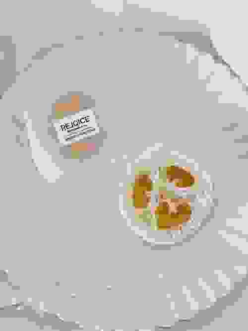 Amino Acids Soap with Natural Loofah - Gentle cleansing for everyday skin