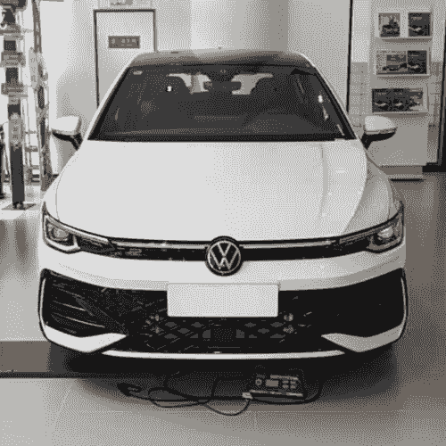 Volkswagen Golf 2025 Facelift 300TSI R-Line