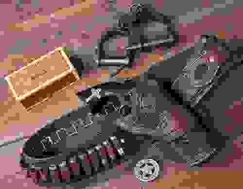New - Brown High End - Hand of God  - 45 Long Colt Holster & Gun Belt 