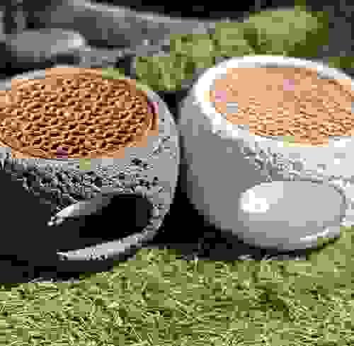 مبخرة للبخور وموقدة