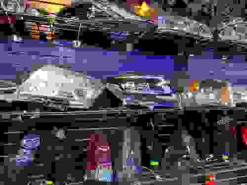 CAR SPOTLIGHTS