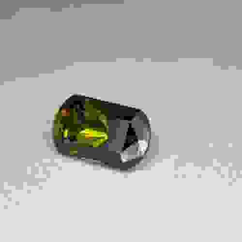 Color-changing tourmaline｜2.18 Ct.｜Light color-changing power