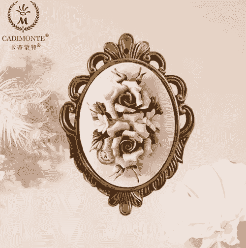 Beautiful Handmade Capodimonte Style Porcelain Flower Bouquet in Oval Frame Wall