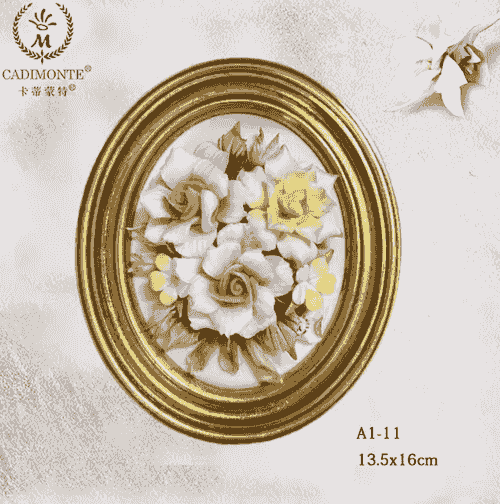 Beautiful Handmade Capodimonte Style Porcelain Flower Bouquet in Oval Frame Wall