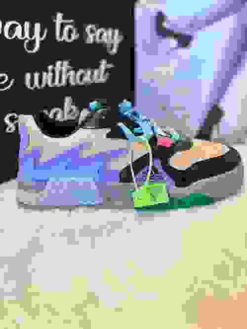  ADDIDAS