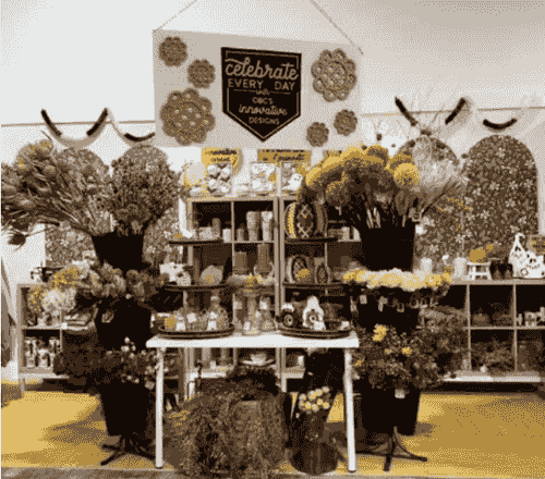 Holiday Pop-Up