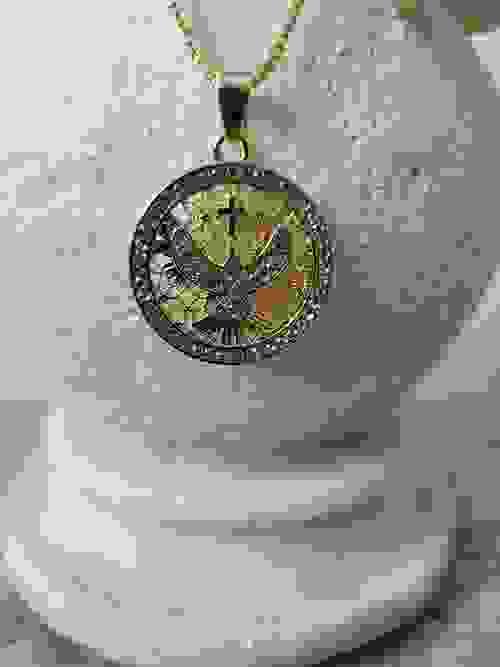 PENDENTIF MEDAILLE de l' Esprit Saint