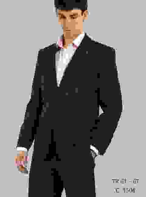 Traje Four Seasons 