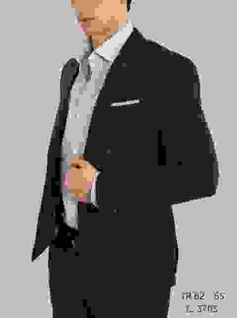 Traje Four Seasons 