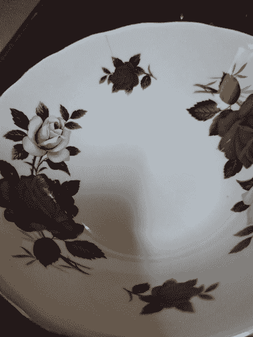 صحن يخنة بورسلان إنجليزي أصلي ونادر، صناعة بريطانية قديمة يحمل ختم Colclough – Bone China – Made in