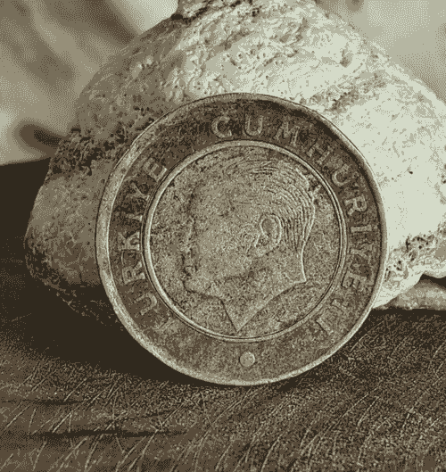 عملة تركية فئة 1 ليرة تركية ثنائية المعدن