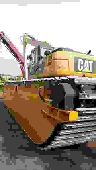 Caterpillar Excavator 320D for hire